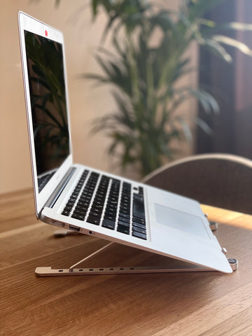 Laptop Halter